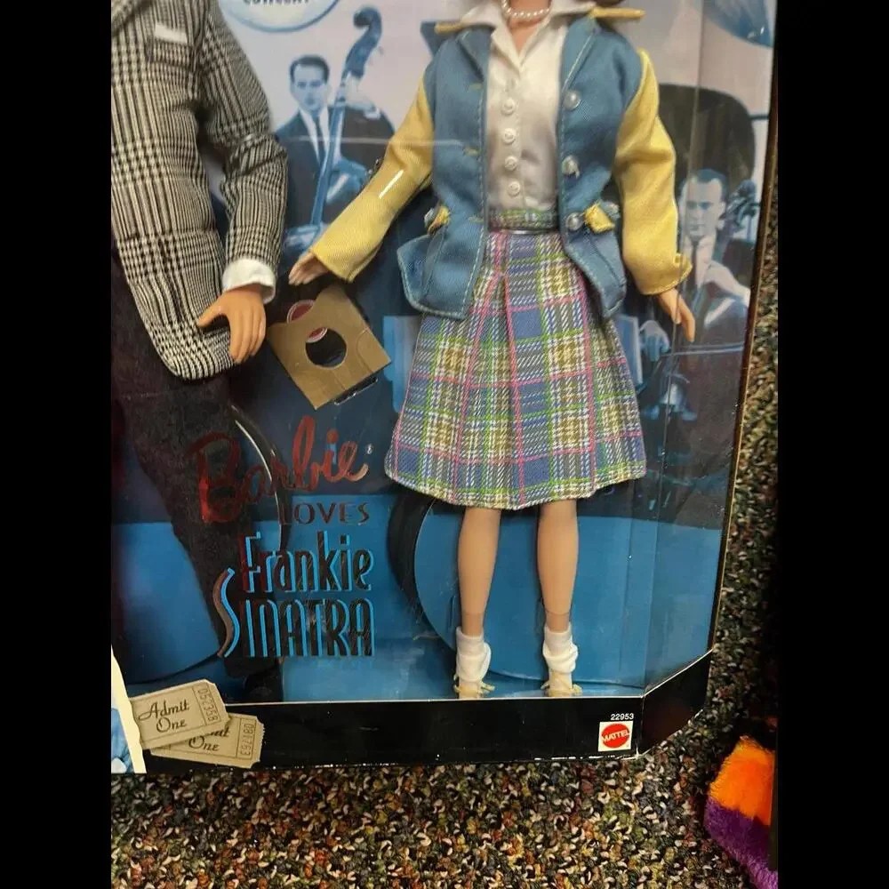 Mattel Barbie Loves Frank Sinatra Collectors Set 22953‎